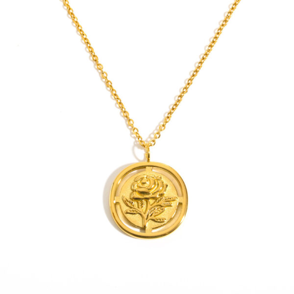 Titanium Steel French Retro Three-dimensional Flower Cutout Rose Necklace Electroplated 18K Gold - Image 4